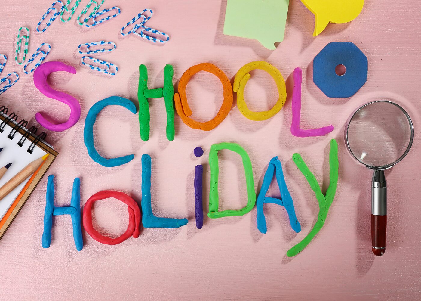 School holidays NEWS tile